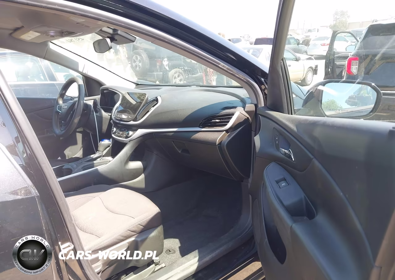 2018 Chevrolet Volt Lt VIN:1G1RC6S59JU140142 - 5