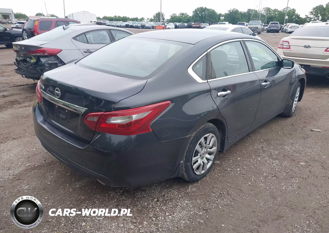2018 Nissan Altima 2.5 S VIN:1N4AL3APXJC288446 - 4
