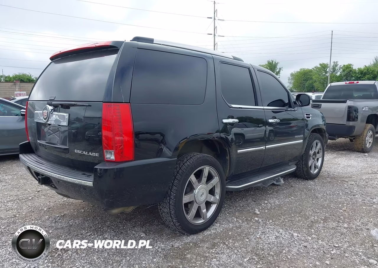 2012 Cadillac Escalade Luxury VIN:1GYS4BEF4CR132758 - 4