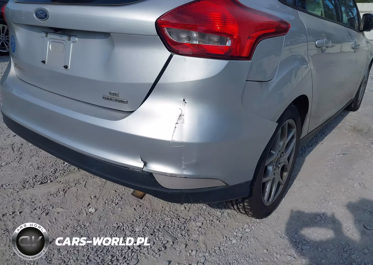 2015 Ford Focus Se VIN:1FADP3K23FL283035 - 6