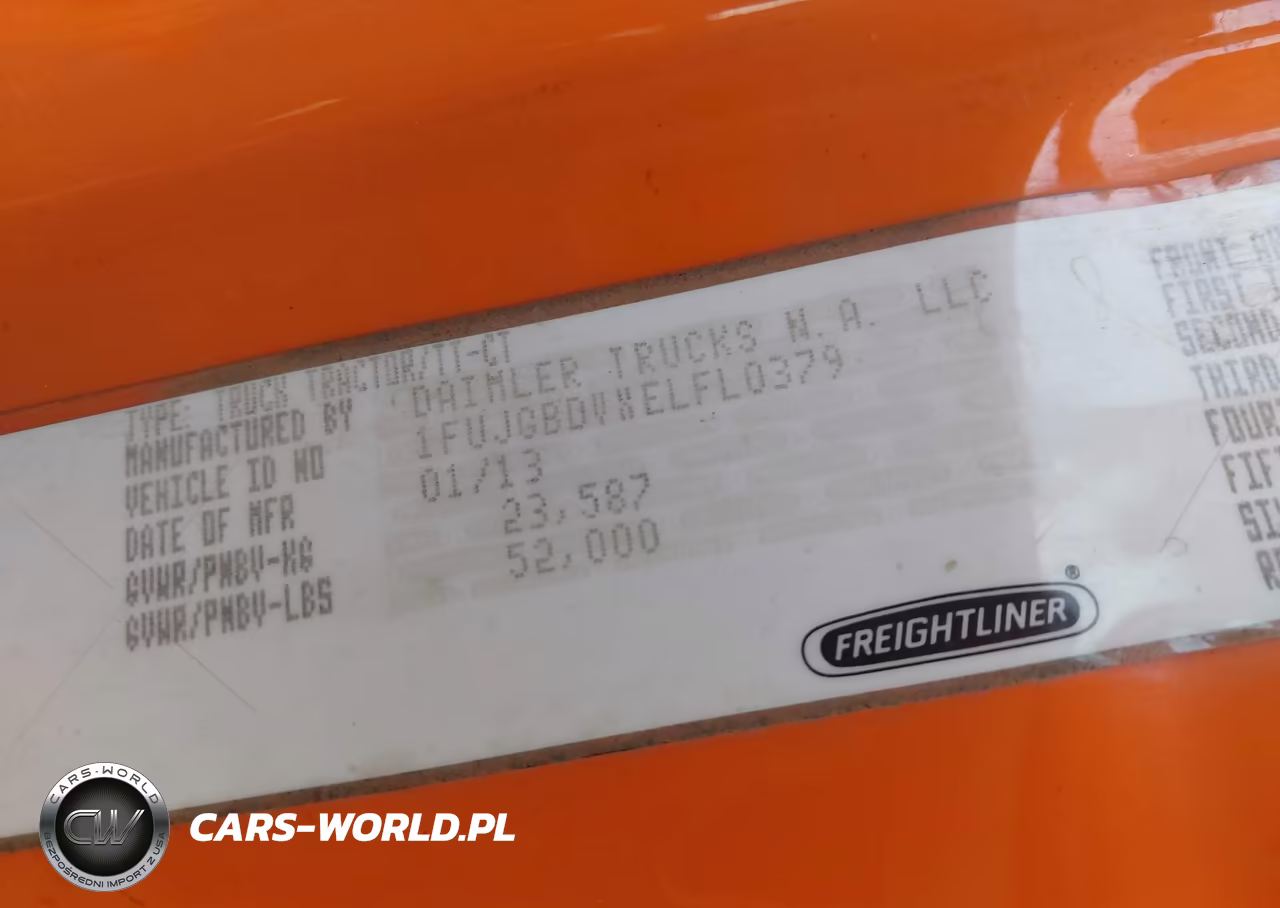 2014 Freightliner Cascadia 113 VIN:1FUJGBDVXELFL0379 - 8