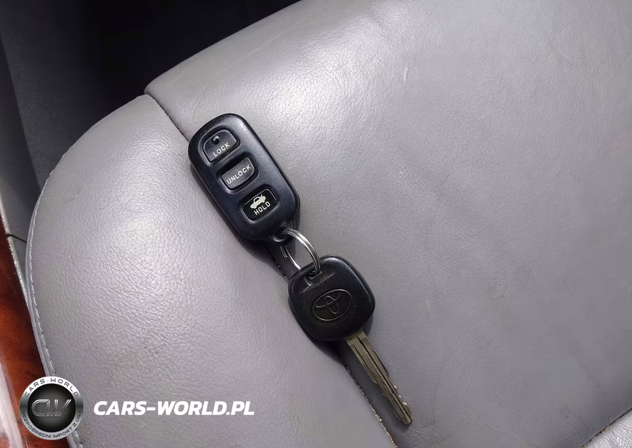 2004 Toyota Camry Xle V6 VIN:4T1BF30K14U589869 - 11