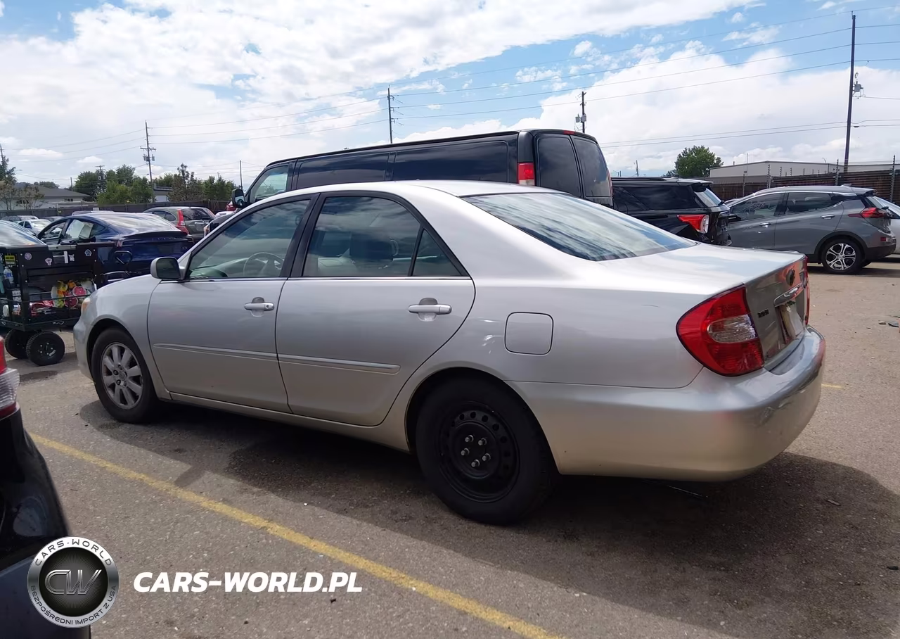 2004 Toyota Camry Xle V6 VIN:4T1BF30K14U589869 - 14