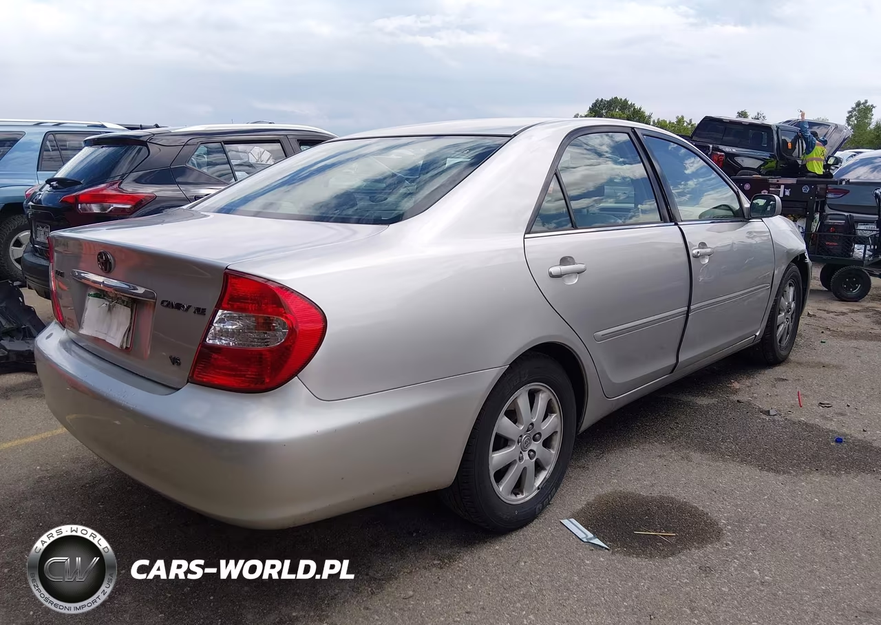 2004 Toyota Camry Xle V6 VIN:4T1BF30K14U589869 - 4