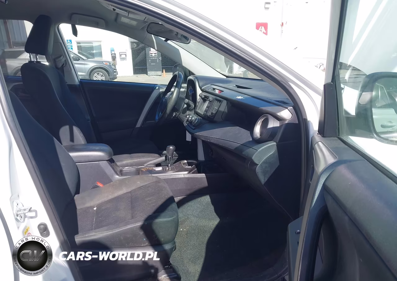 2017 Toyota Rav4 Le VIN:2T3ZFREV3HW347621 - 5