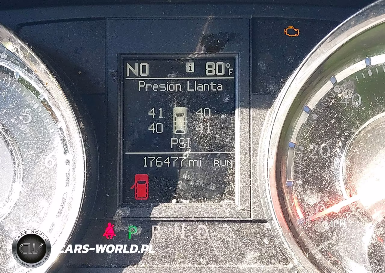 2013 Chrysler Town & Country Touring-L VIN:2C4RC1CG8DR558414 - 7