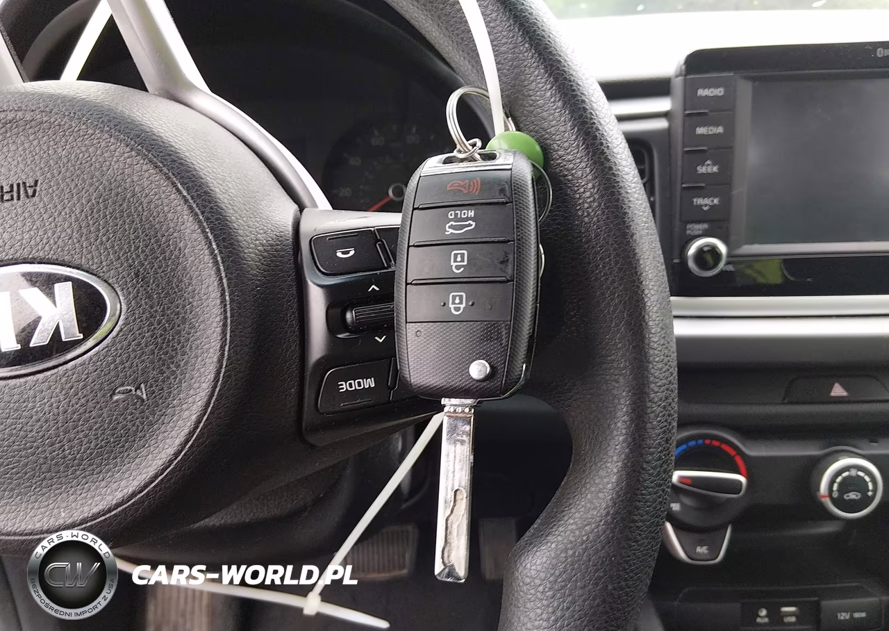 2020 Kia Rio 5-Door S VIN:3KPA25AD4LE268218 - 11