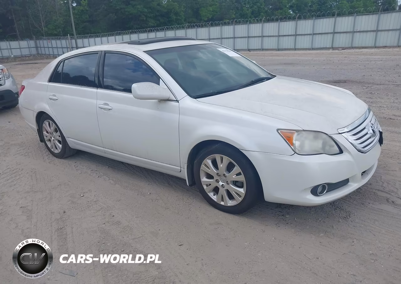 2010 Toyota Avalon Xls