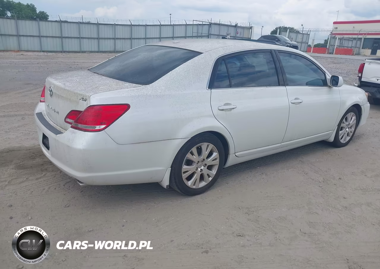 2010 Toyota Avalon Xls VIN:4T1BK3DB6AU368012 - 4