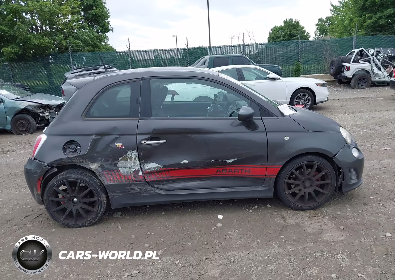 2015 Fiat 500 Abarth VIN:3C3CFFFH0FT750493 - 13