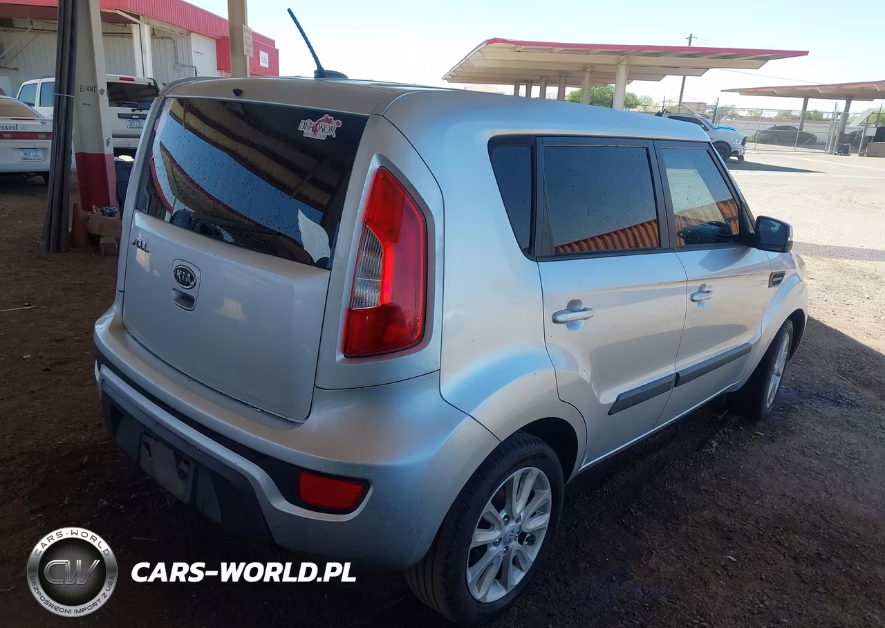 2012 Kia Soul + VIN:KNDJT2A64C7374634 - 4