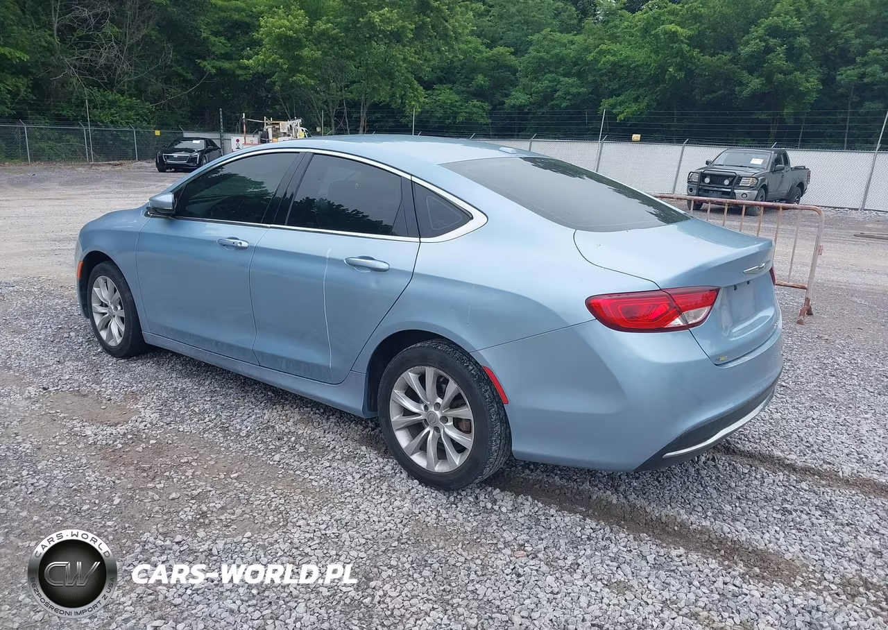 2015 Chrysler 200 C VIN:1C3CCCCB2FN612672 - 3