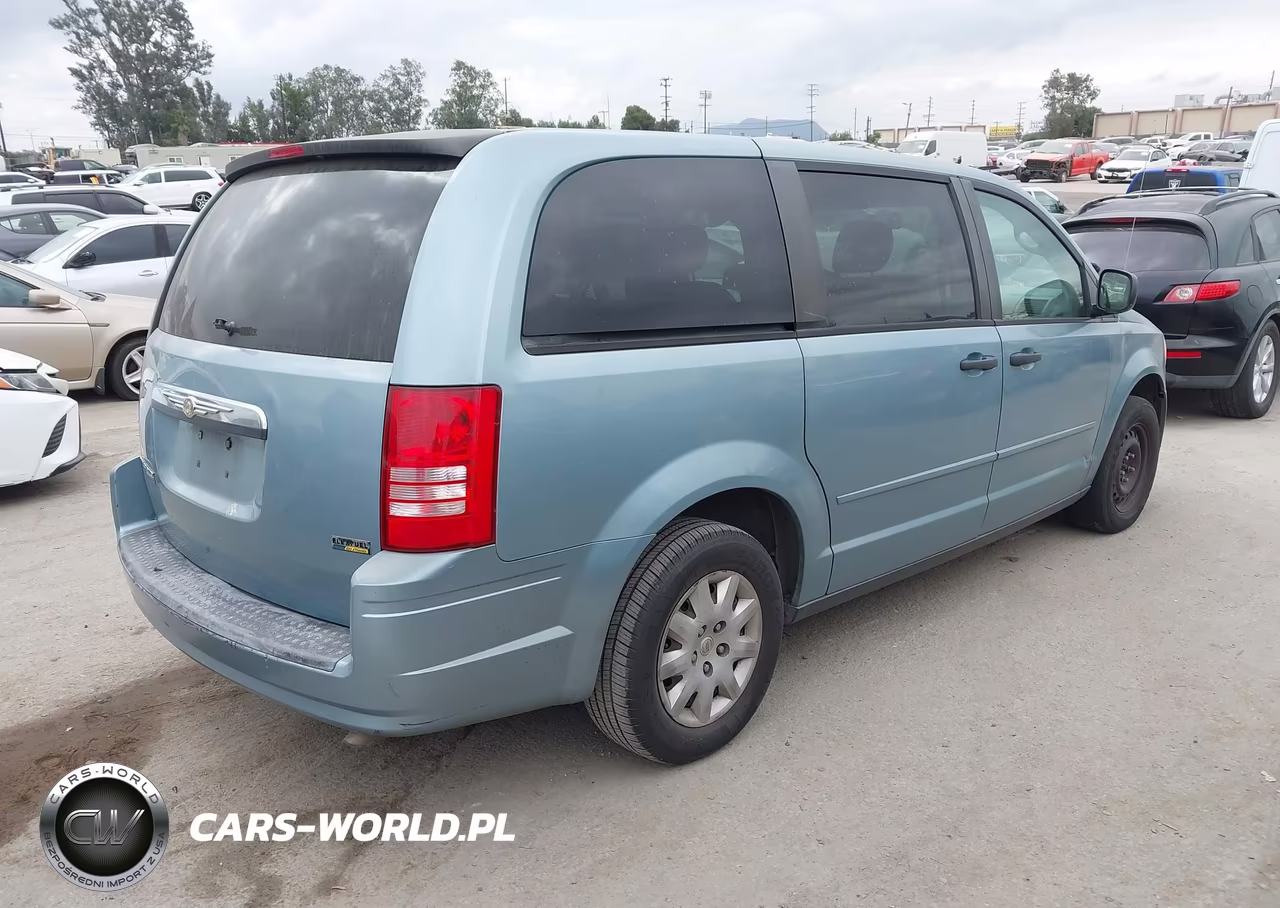 2008 Chrysler Town & Country Lx VIN:2A8HR44HX8R795469 - 4