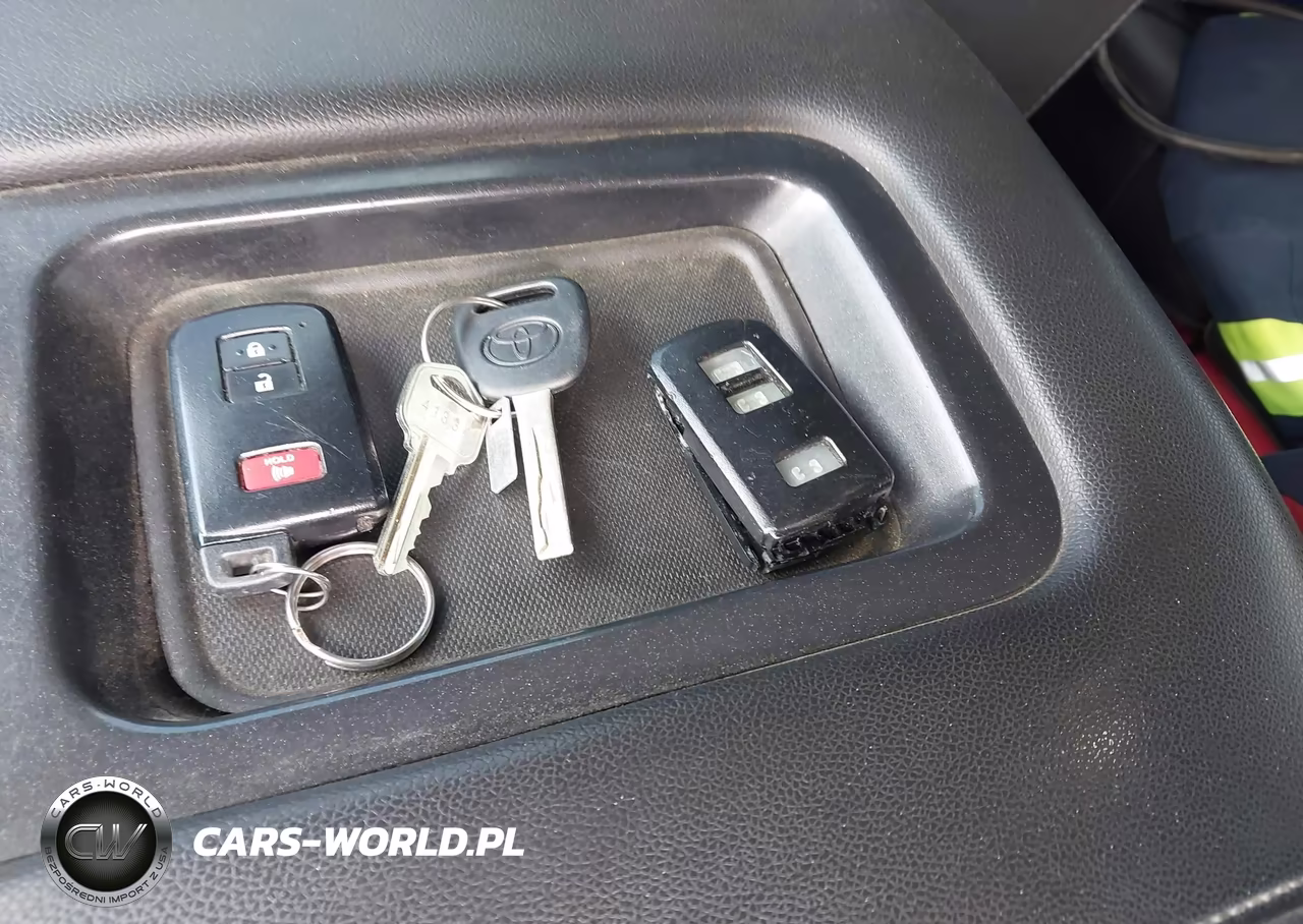 2020 Toyota Tacoma Trd Sport VIN:5TFCZ5AN7LX216014 - 11