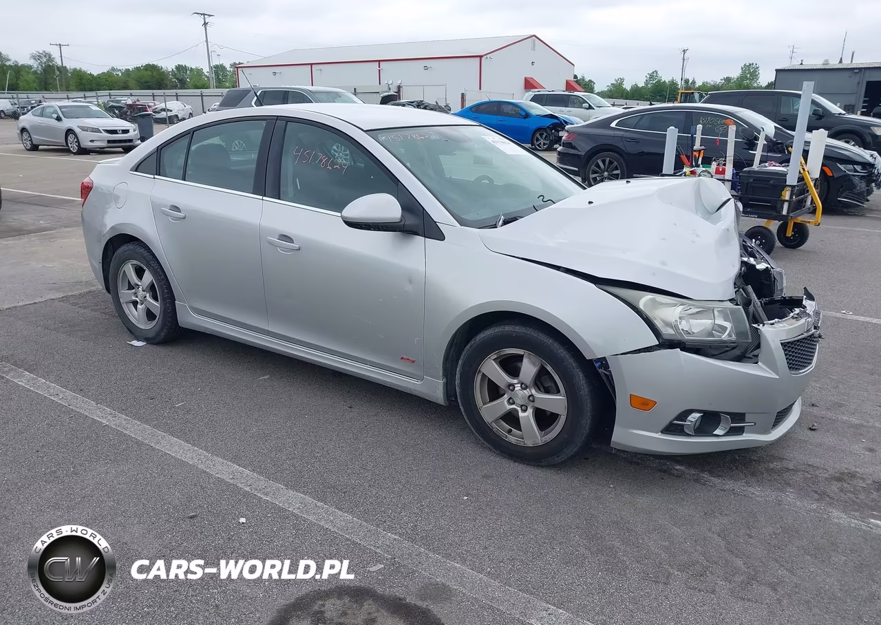 2013 Chevrolet Cruze 1Lt Auto – zdjęcie 1 z 16