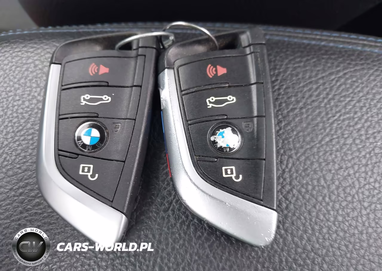 2017 BMW X1 Sdrive28I VIN:WBXHU7C35H5H35647 - 11
