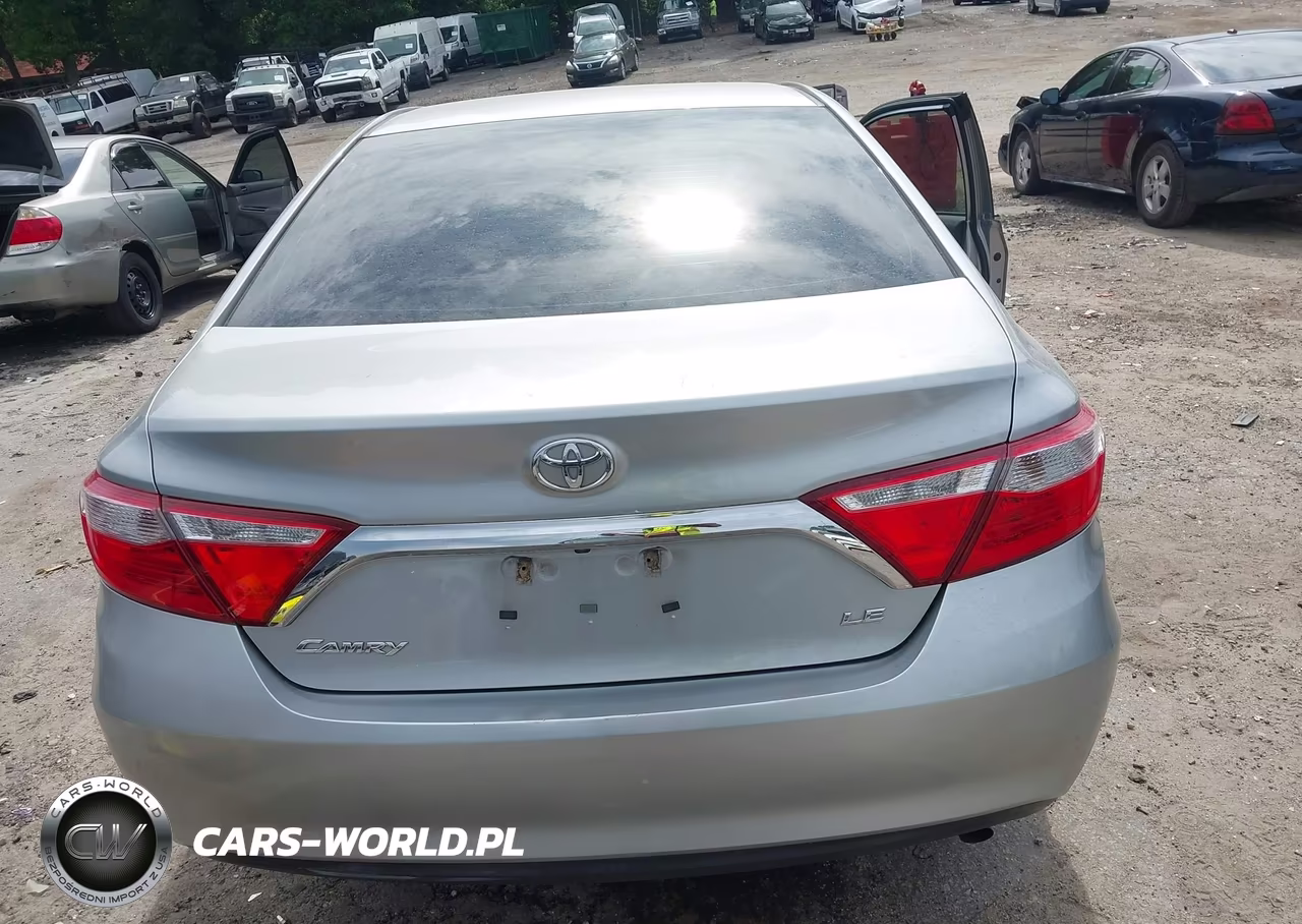 2017 Toyota Camry Le VIN:4T1BF1FK8HU739963 - 15