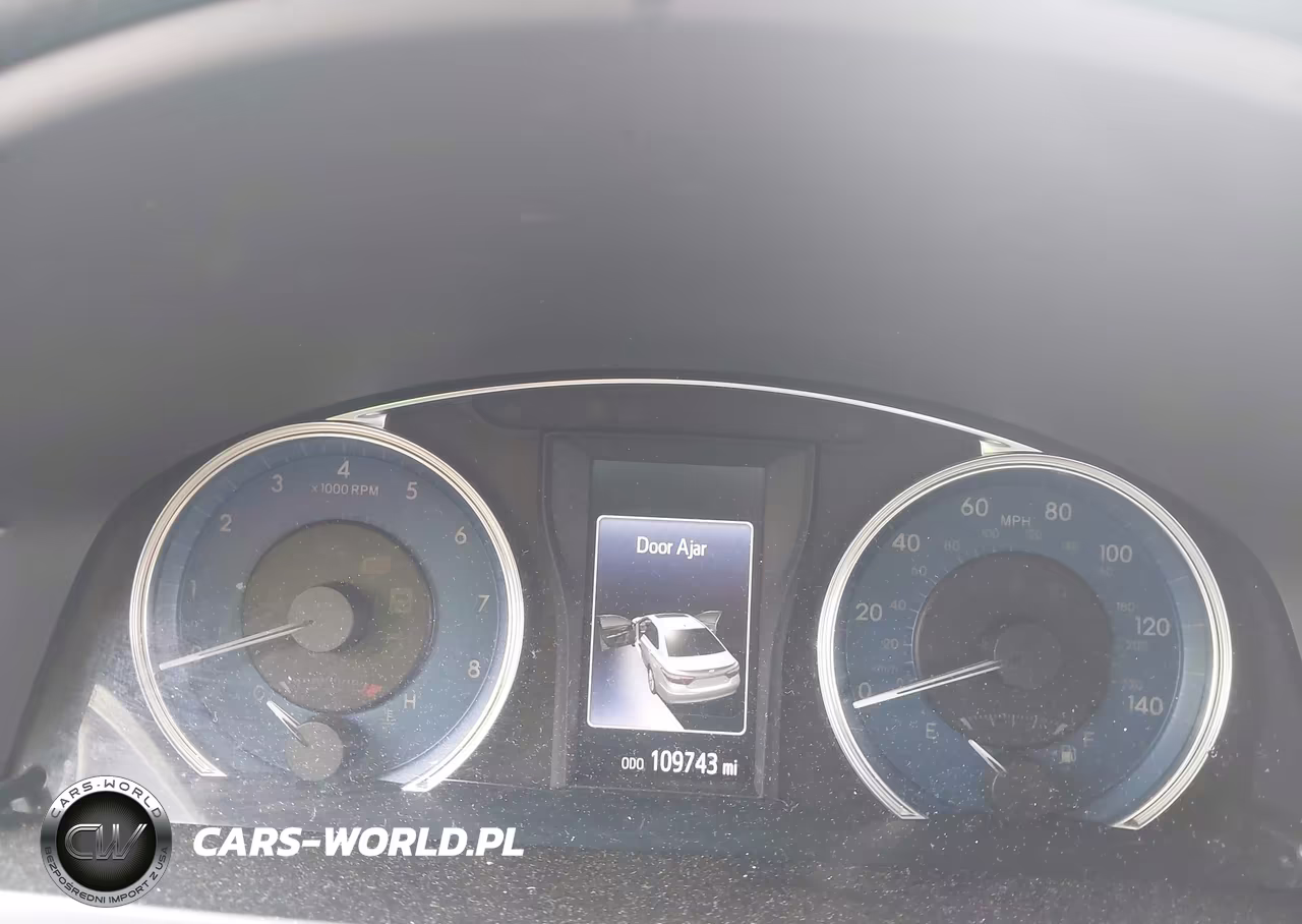 2017 Toyota Camry Le VIN:4T1BF1FK8HU739963 - 7