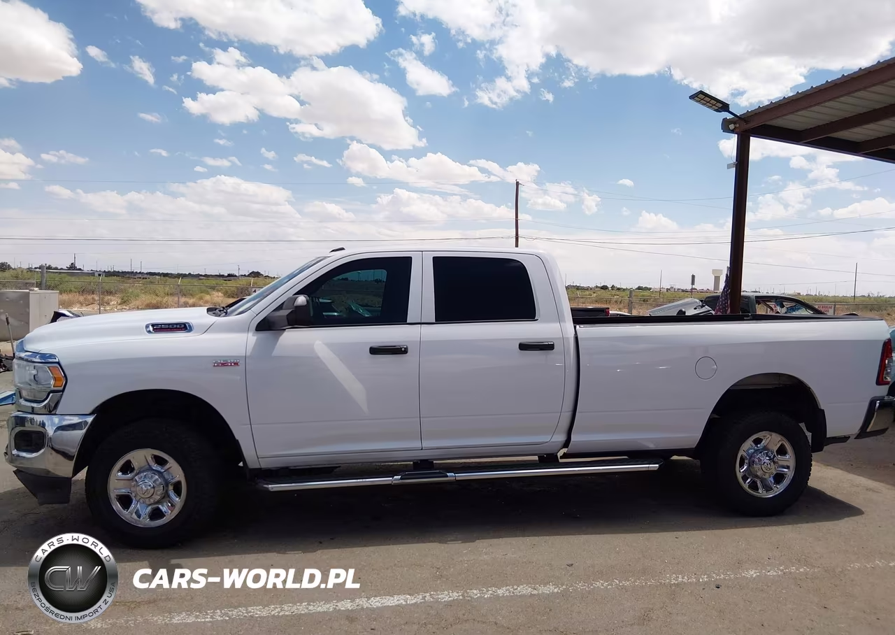 2022 Ram 2500 Tradesman 4X4 8' Box VIN:3C6UR5HJ3NG139339 - 14
