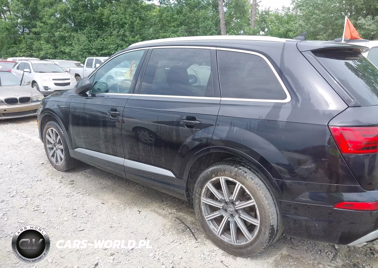 2017 Audi Q7 3.0T Premium VIN:WA1VAAF7XHD025208 - 14