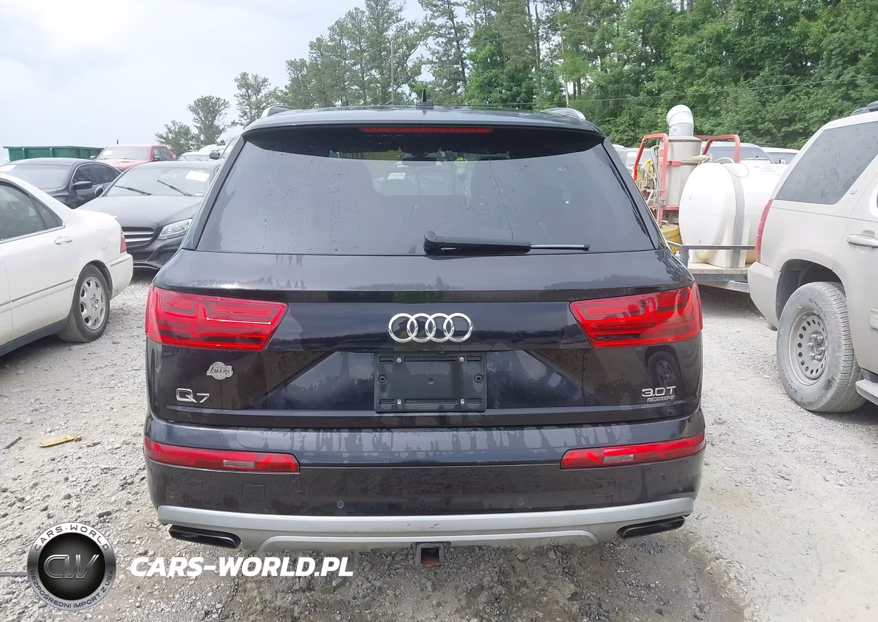 2017 Audi Q7 3.0T Premium VIN:WA1VAAF7XHD025208 - 16