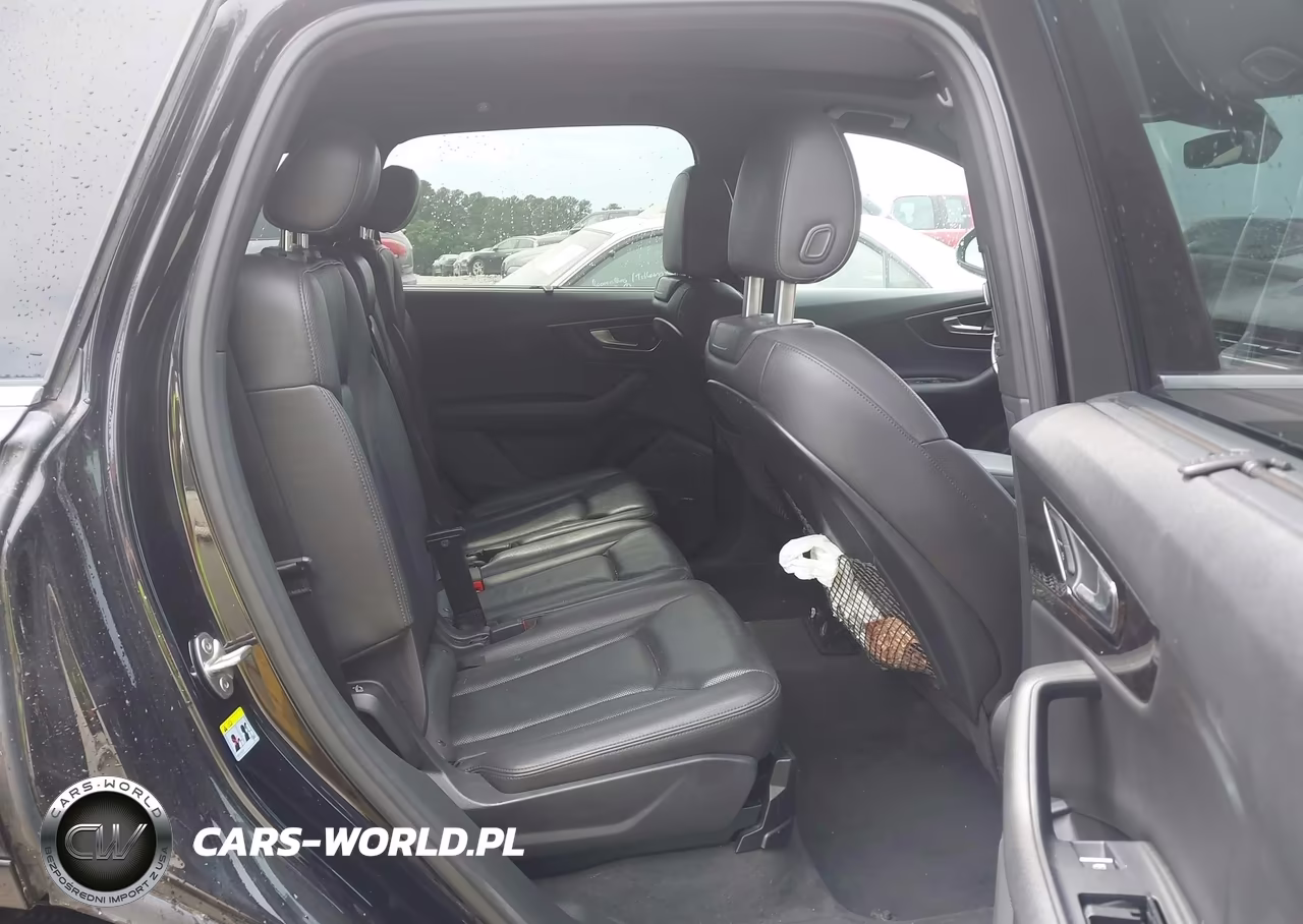 2017 Audi Q7 3.0T Premium VIN:WA1VAAF7XHD025208 - 8