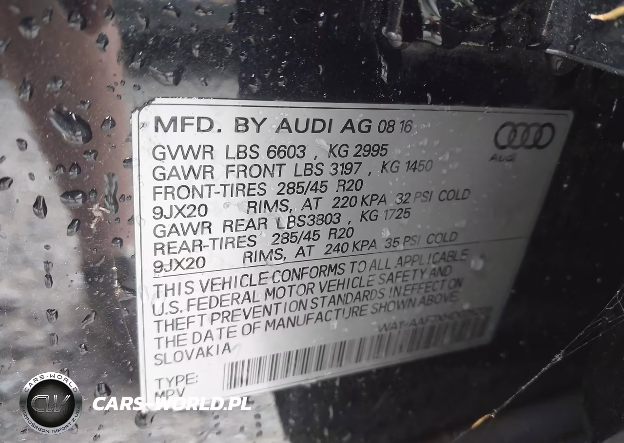 2017 Audi Q7 3.0T Premium VIN:WA1VAAF7XHD025208 - 9