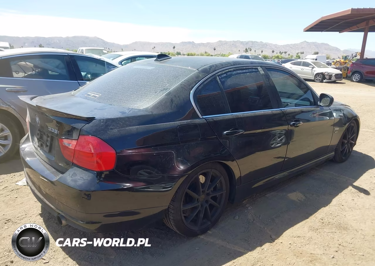 2011 BMW 335I xDrive VIN:WBAPL5G55BNN23280 - 4
