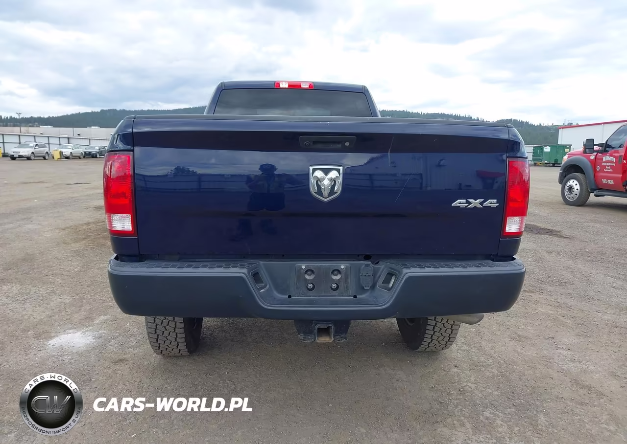 2018 Ram 2500 Tradesman 4X4 8' Box VIN:3C6TR5HT6JG346783 - 19