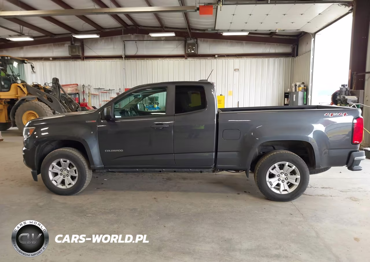 2017 Chevrolet Colorado Wt VIN:1GCRTBE12H1251135 - 14