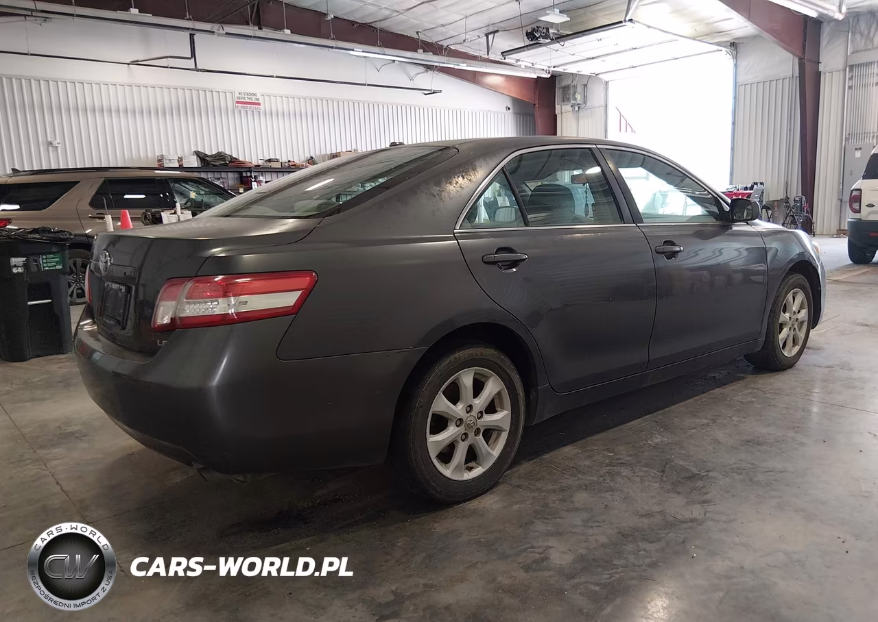 2010 Toyota Camry Le VIN:4T1BF3EK1AU108135 - 4