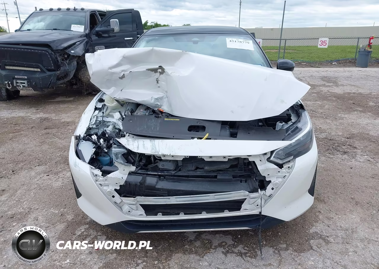 2025 Nissan Sentra Sr VIN:3N1AB8DV7SY232576 - 13