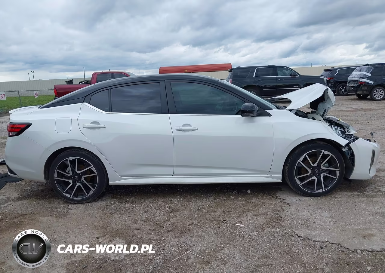 2025 Nissan Sentra Sr VIN:3N1AB8DV7SY232576 - 14