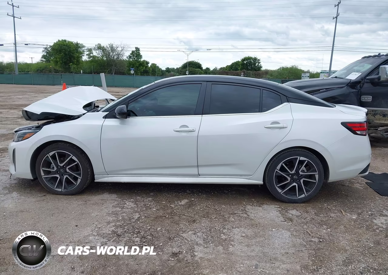 2025 Nissan Sentra Sr VIN:3N1AB8DV7SY232576 - 15