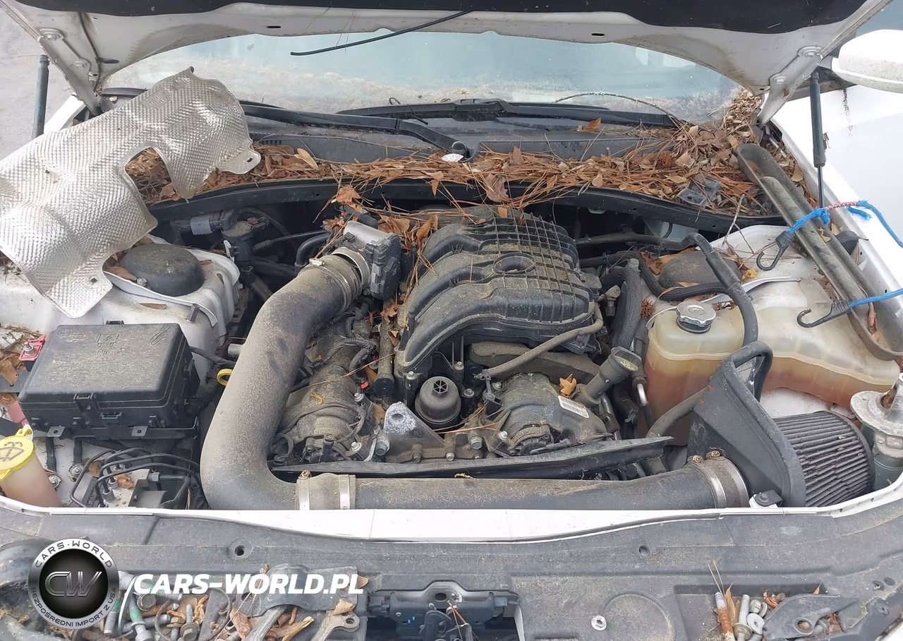 2019 Chrysler 300 300S VIN:2C3CCABG6KH516273 - 10