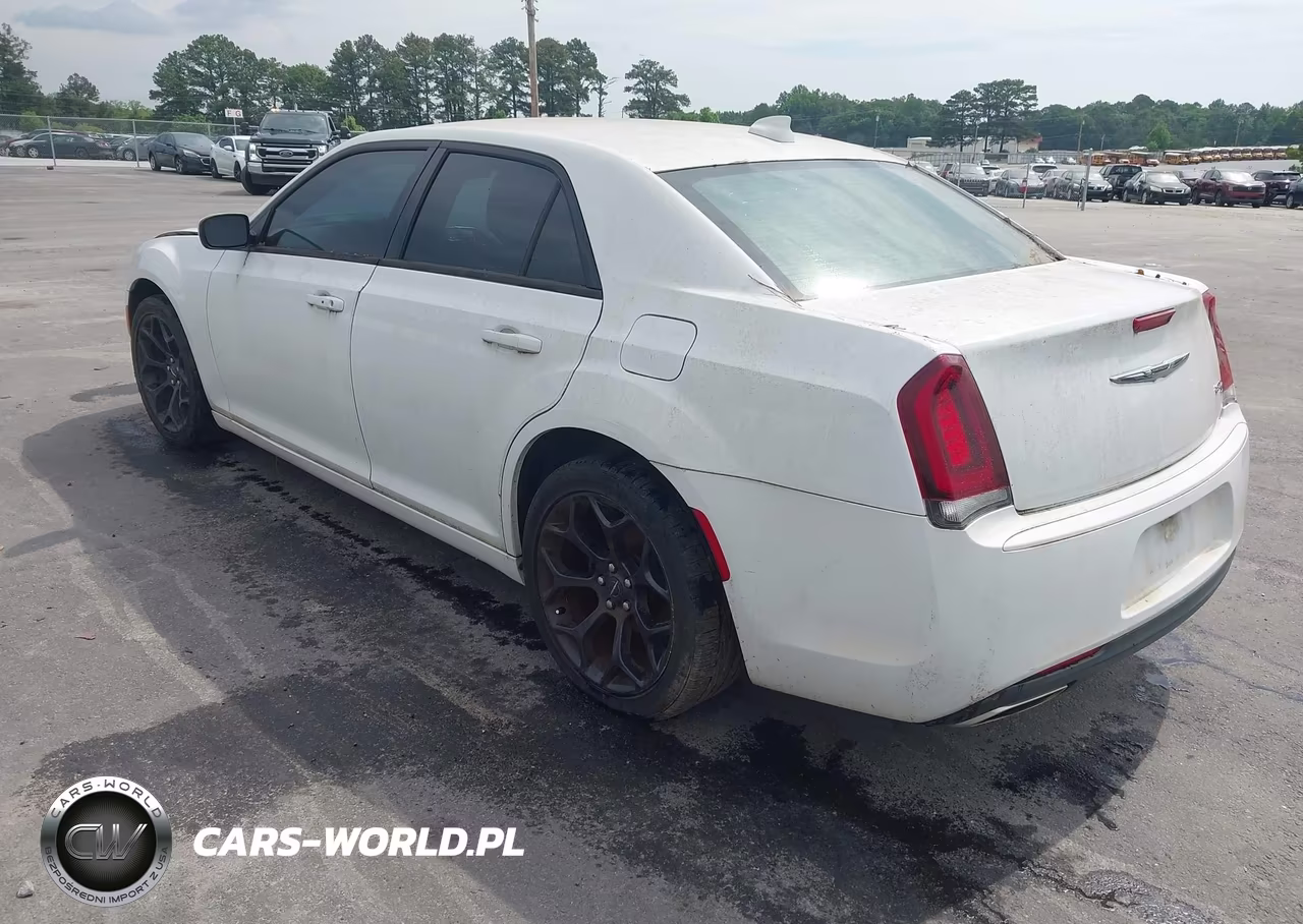 2019 Chrysler 300 300S VIN:2C3CCABG6KH516273 - 3