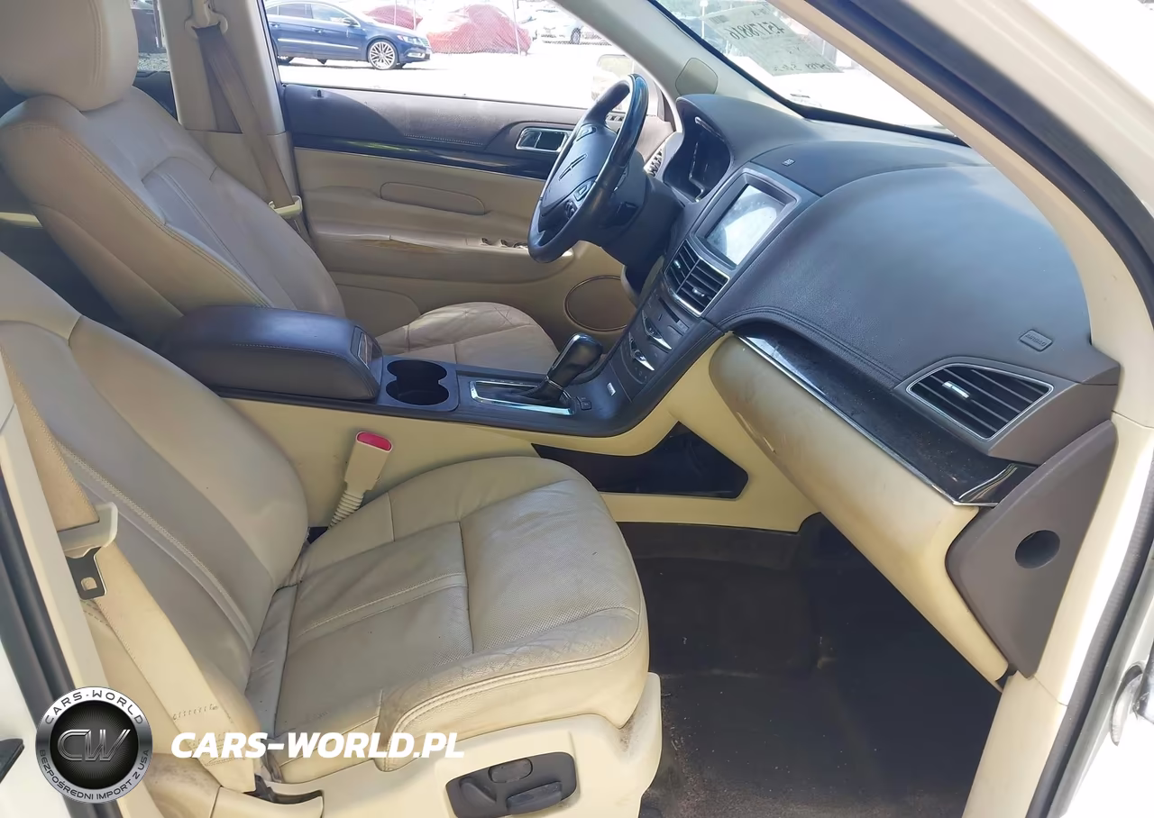2018 Lincoln Mkt Reserve VIN:2LMHJ5AT6JBL02561 - 5