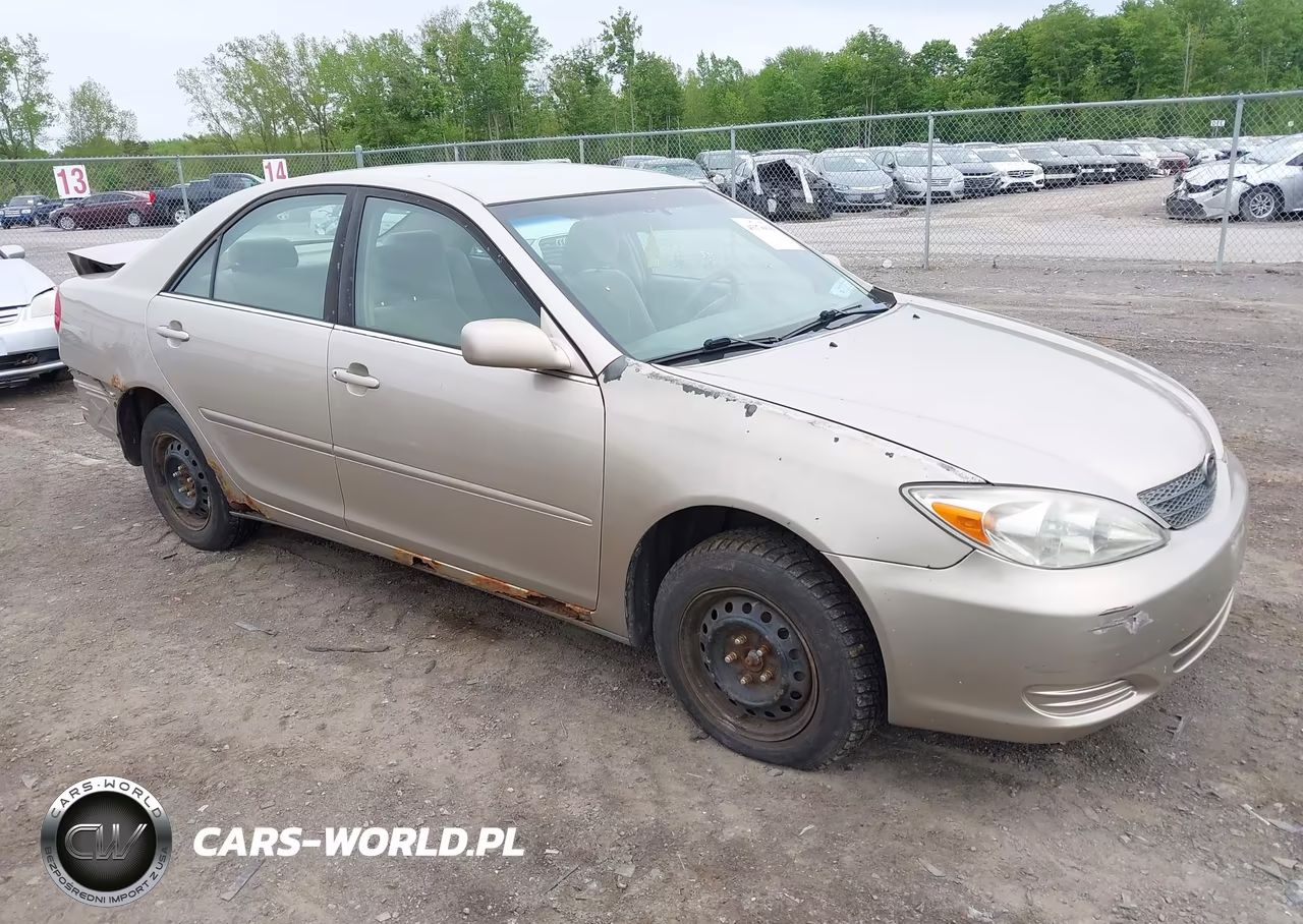 2004 Toyota Camry Le – zdjęcie 1 z 17