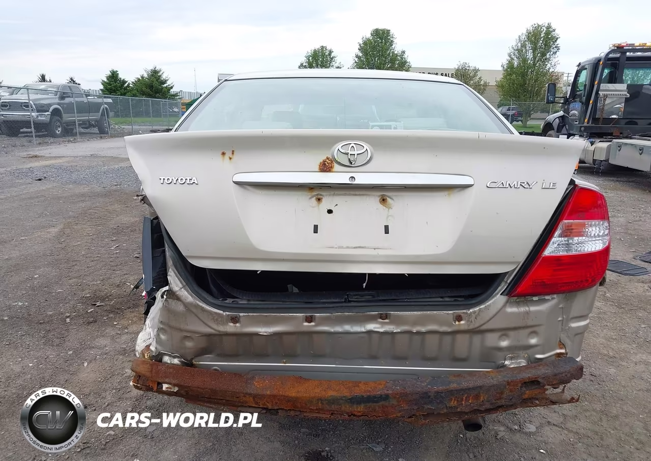 2004 Toyota Camry Le VIN:4T1BE32K74U343327 - 17