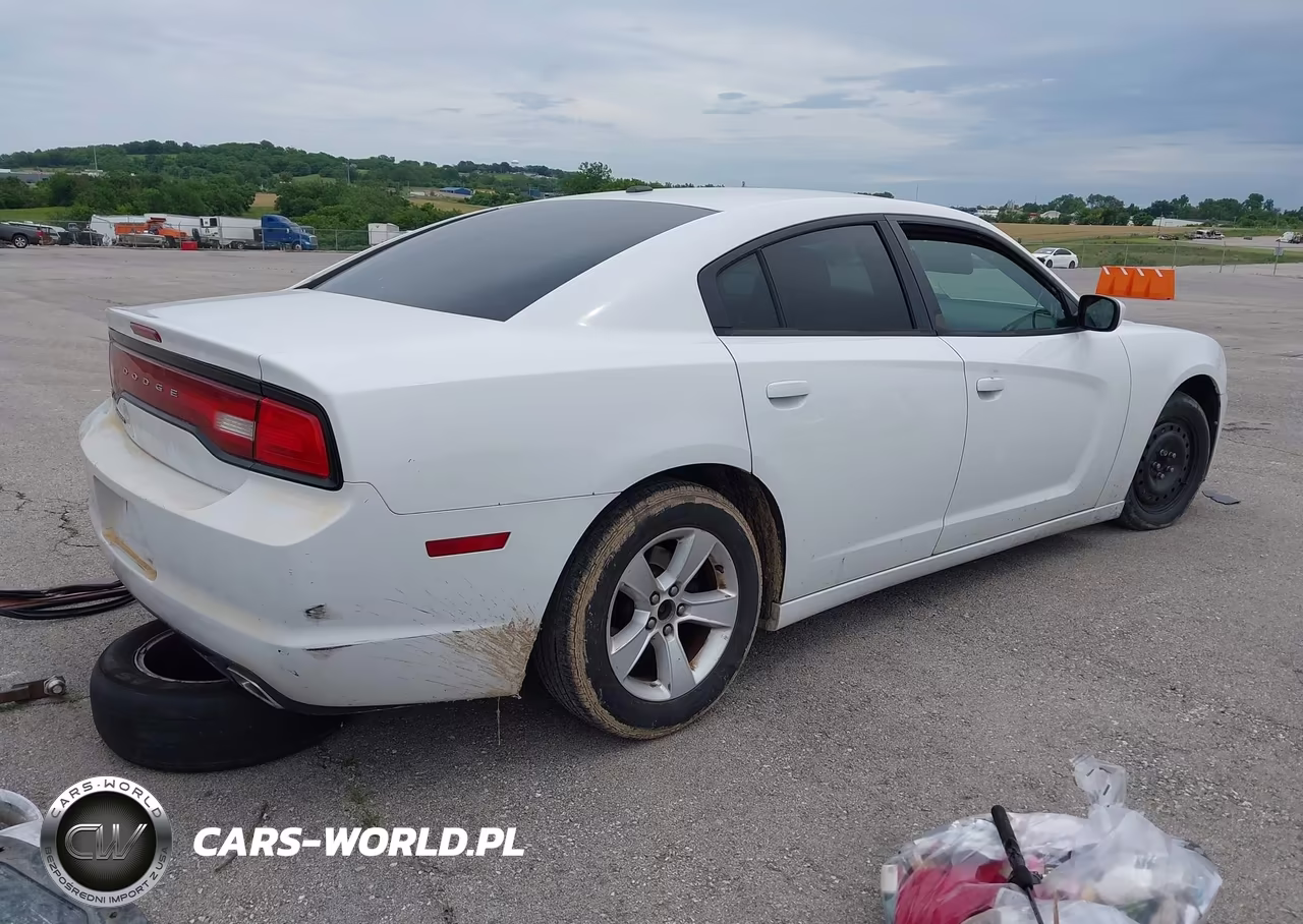 2012 Dodge Charger Se VIN:2C3CDXBG1CH240943 - 4