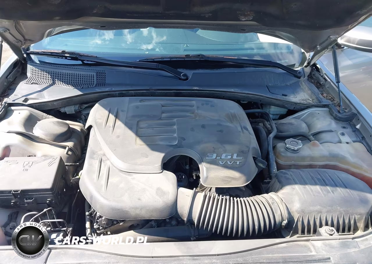 2014 Chrysler 300 VIN:2C3CCAAG7EH193759 - 10