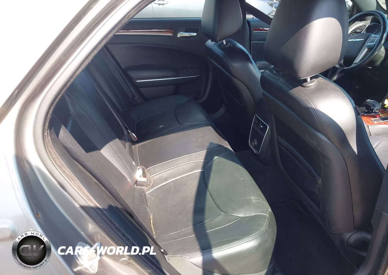 2014 Chrysler 300 VIN:2C3CCAAG7EH193759 - 8