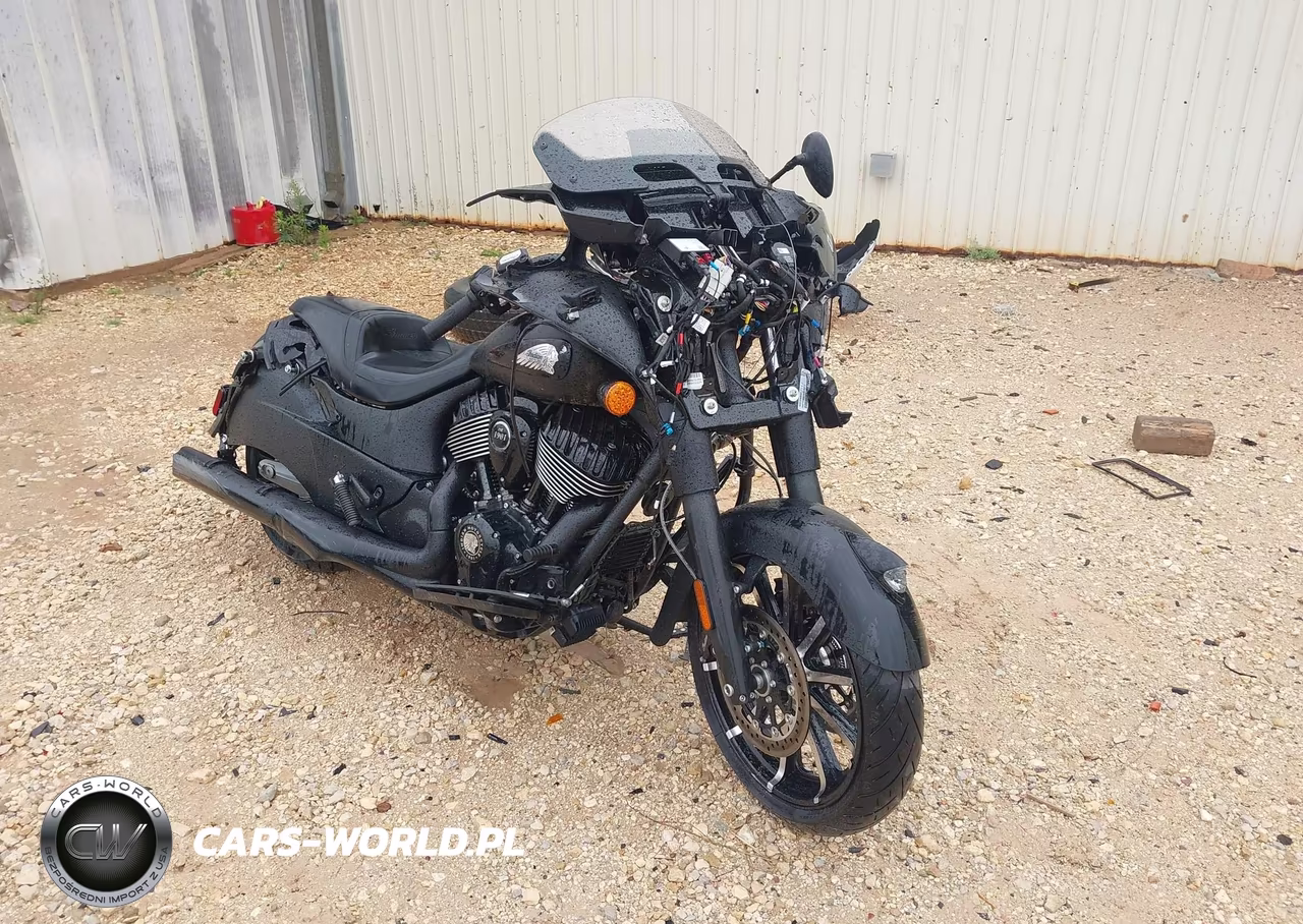 2025 Indian Motorcycle Co. Chieftain Darkhorse W-Powerband Audio – zdjęcie 1 z 13