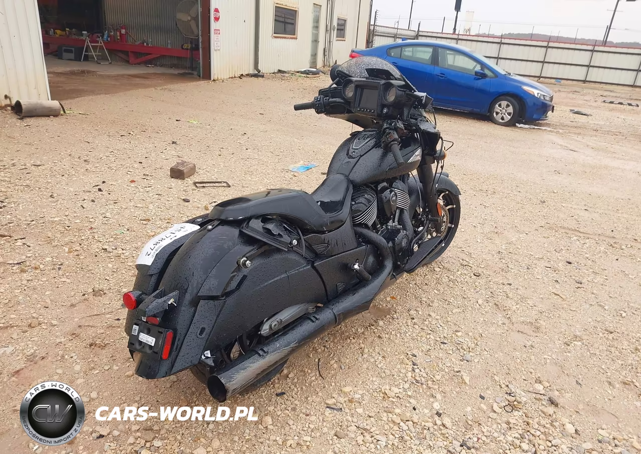 2025 Indian Motorcycle Co. Chieftain Darkhorse W-Powerband Audio VIN:56KTC9BBXS3440312 - 4