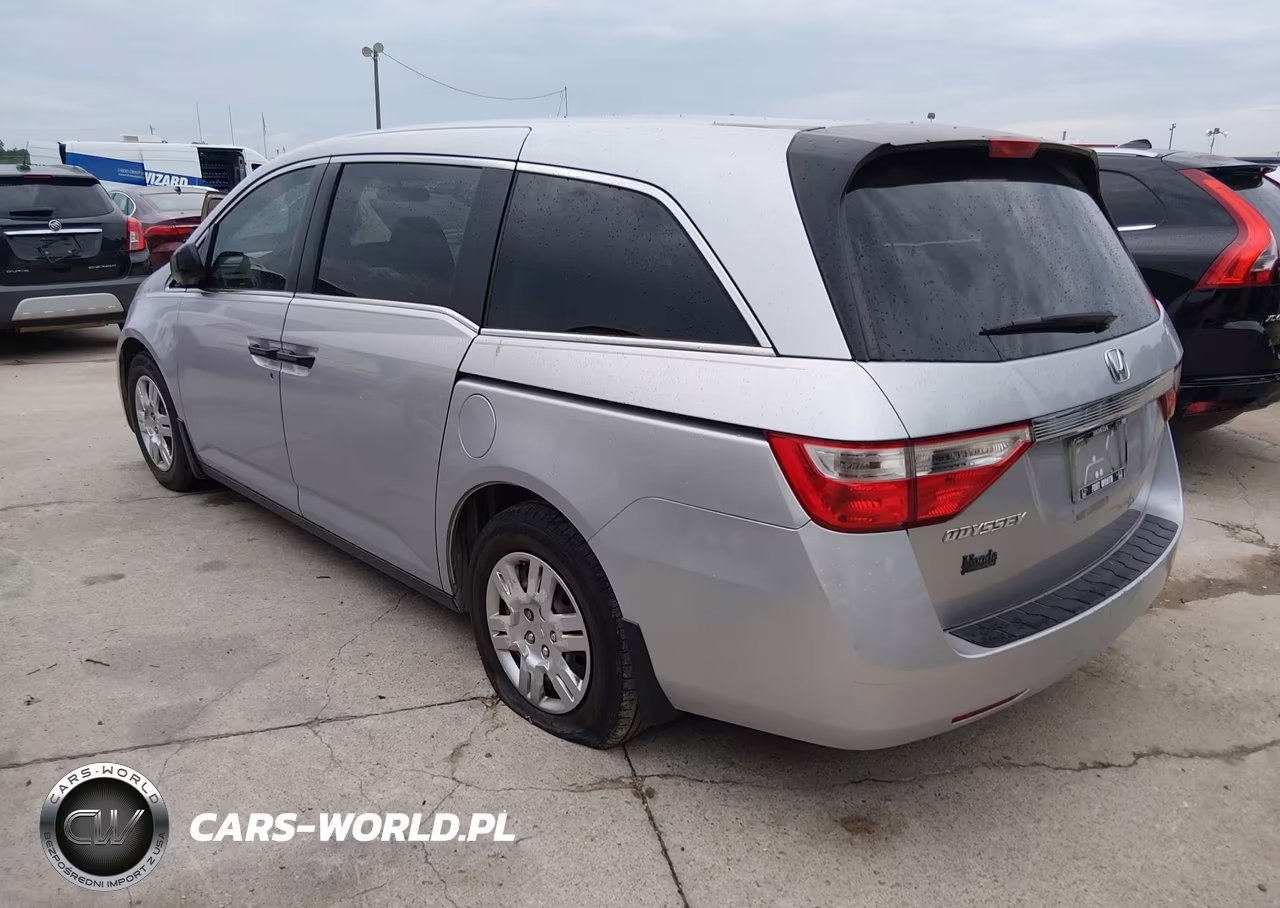 2013 Honda Odyssey Lx VIN:5FNRL5H24DB024424 - 3