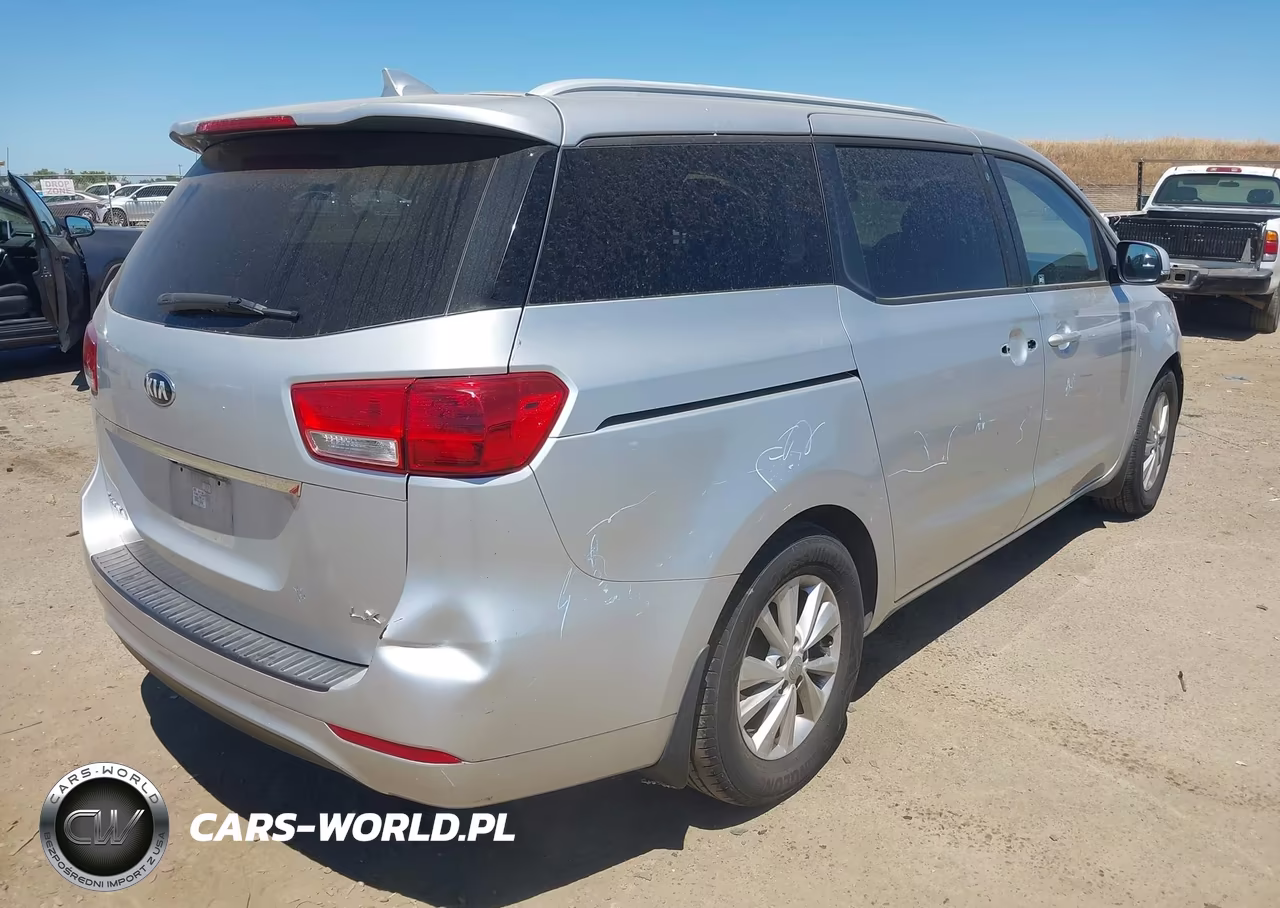 2015 Kia Sedona Lx VIN:KNDMB5C12F6051583 - 4