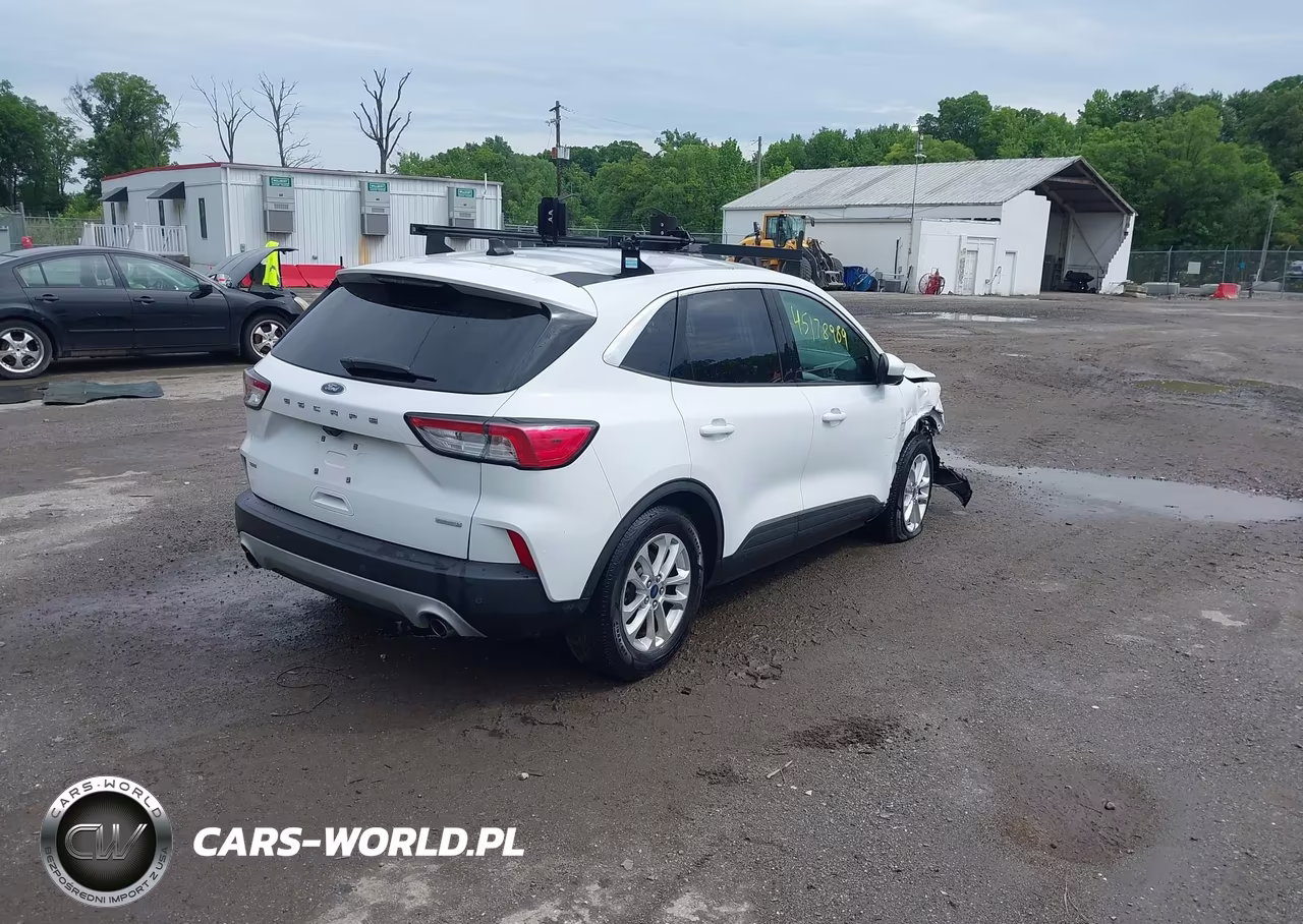2020 Ford Escape Se VIN:1FMCU0G65LUB44504 - 4