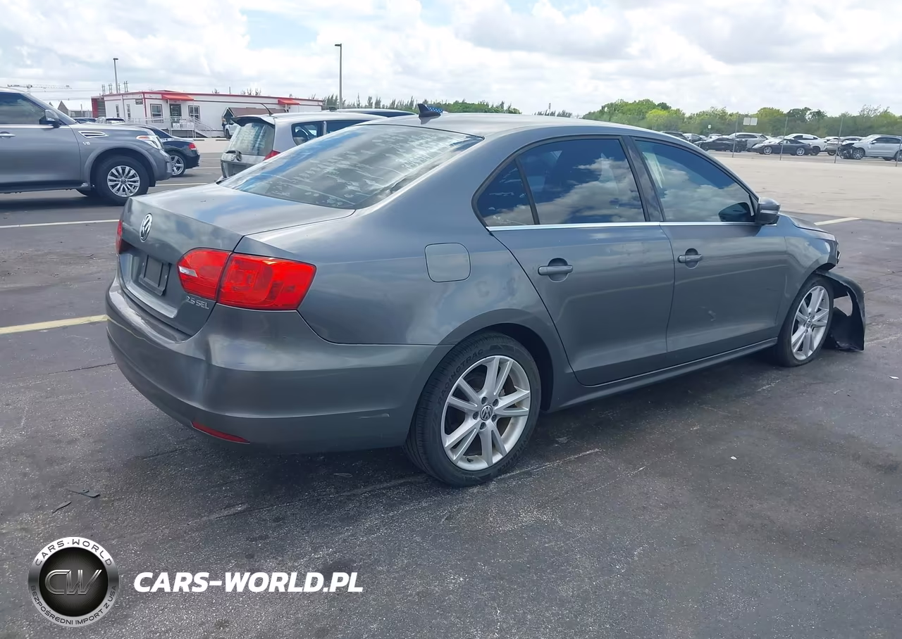 2012 Volkswagen Jetta 2.5L Sel VIN:3VWLX7AJ0CM365849 - 4