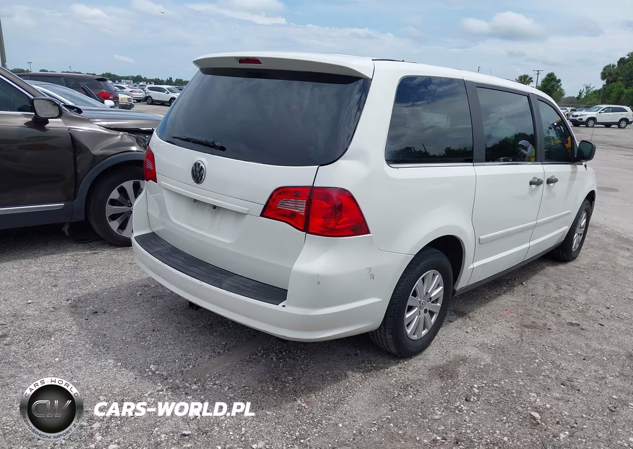 2009 Volkswagen Routan S VIN:2V8HW44129R594965 - 4