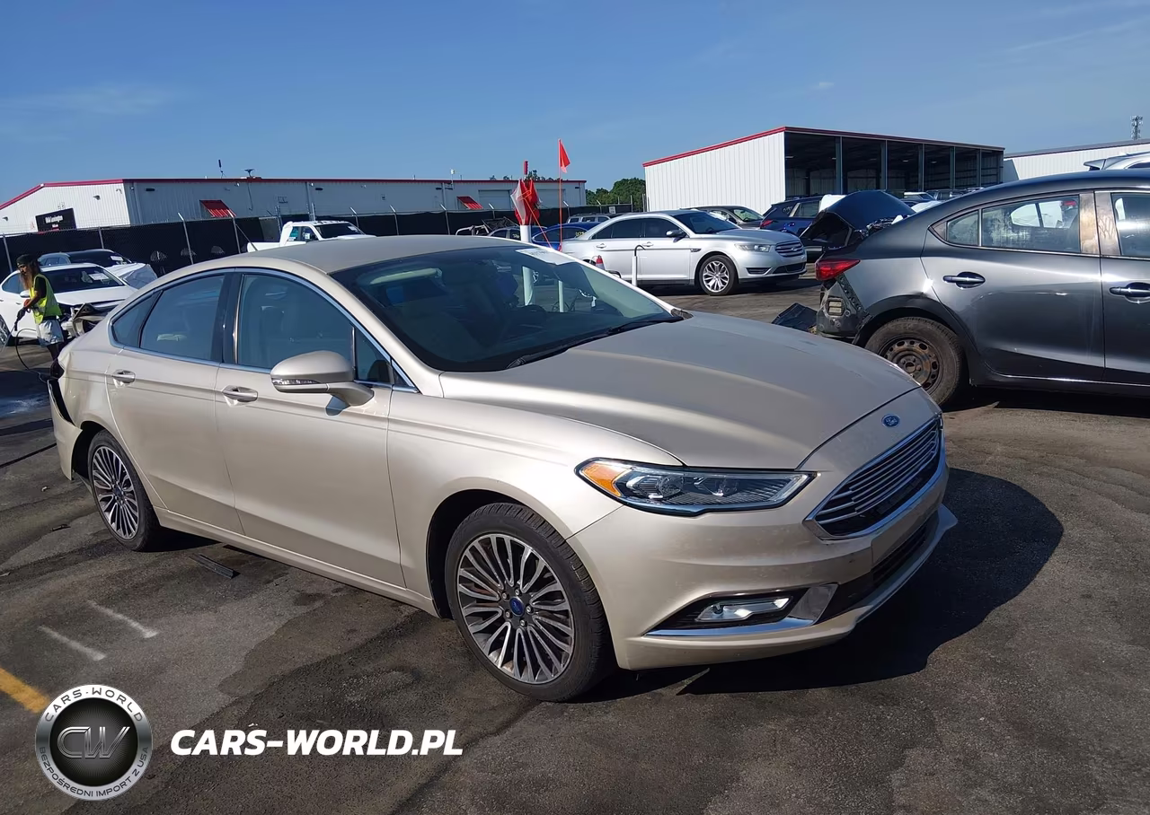 2017 Ford Fusion Titanium – zdjęcie 1 z 16